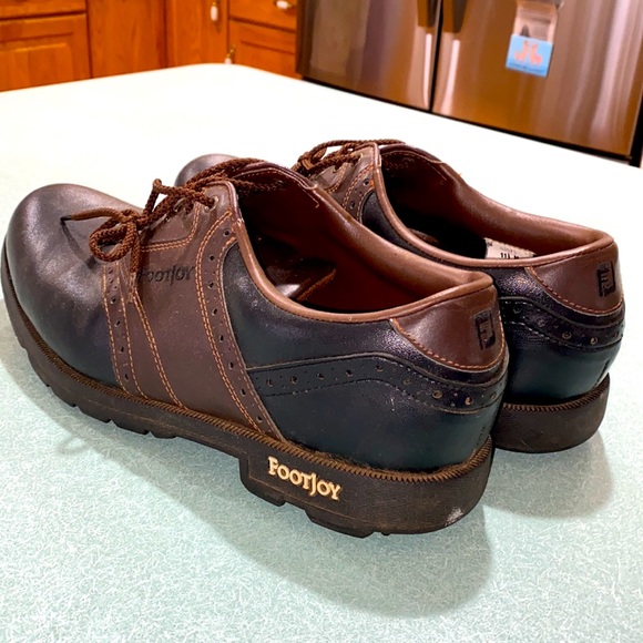 FootJoy 11 1/2 Men's Golfing Oxfords with Soft Spikes - Picture 3 of 9